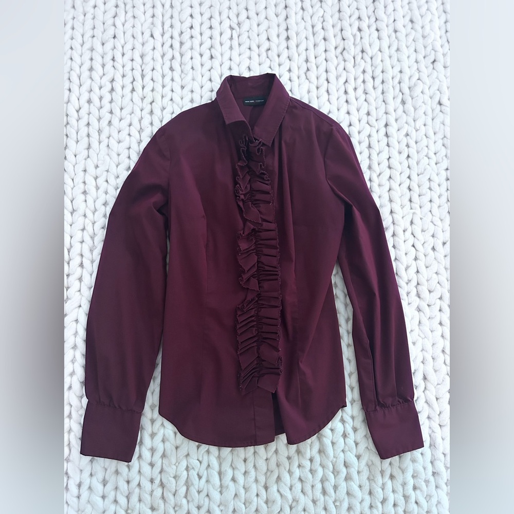 New York & Company women’s button collar shirt small work wear Christmas holiday